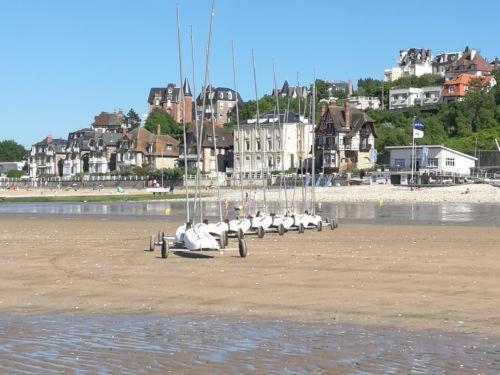 L'Eden Parc Leilighet Villers-sur-Mer Eksteriør bilde